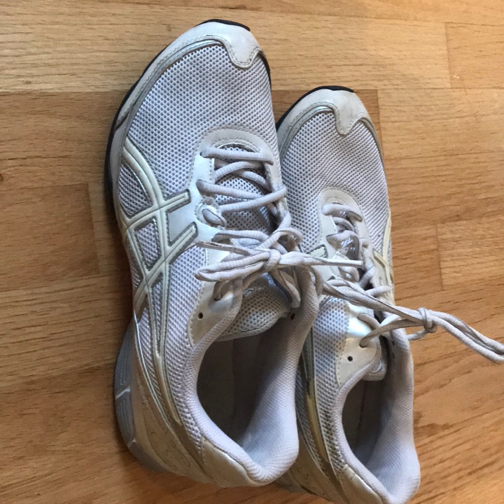Women’s Harumi ASICS size 10